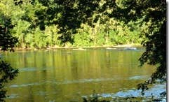 Camping near Camp Cove Creek: Branch Pond — James River State Park, Greenway, Virginia