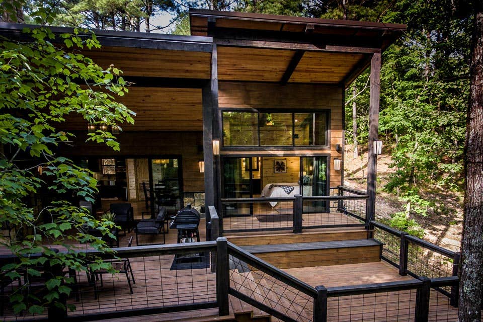 Camping near Armadillo Campground - Beavers Bend State Park: Rustic Hollow Cabin, Broken Bow, Oklahoma