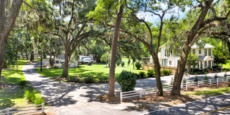 Camper submitted image from McIntosh Manor Retreat & Venue