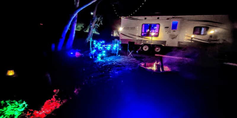 Camper submitted image from Creekside Glamping
