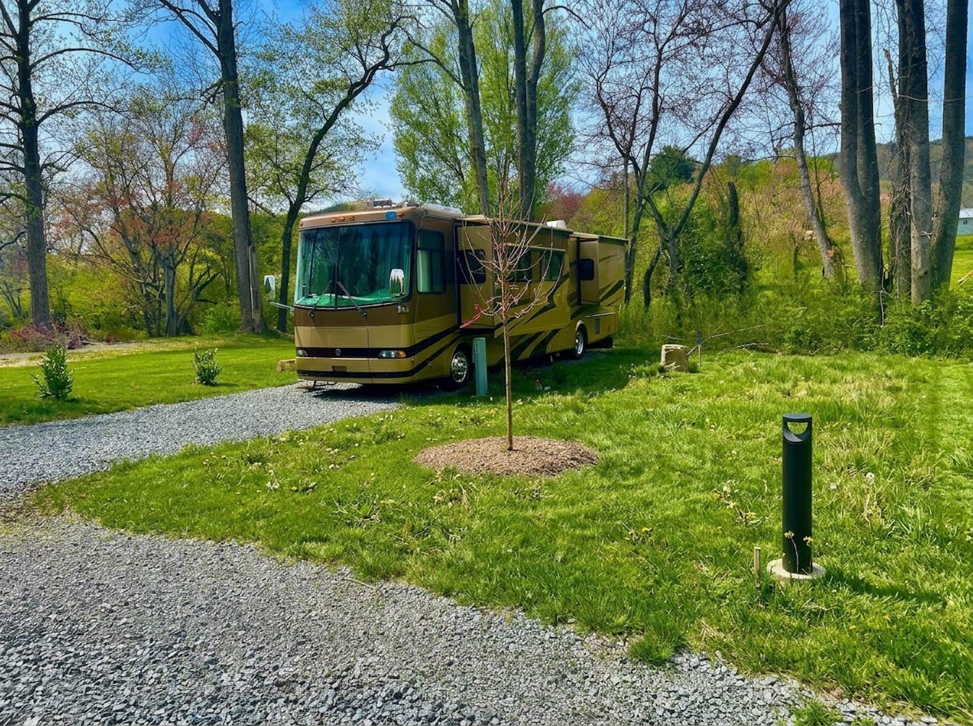 Camping near Bent River Equestrian: Ecusta RV park, Penrose, North Carolina