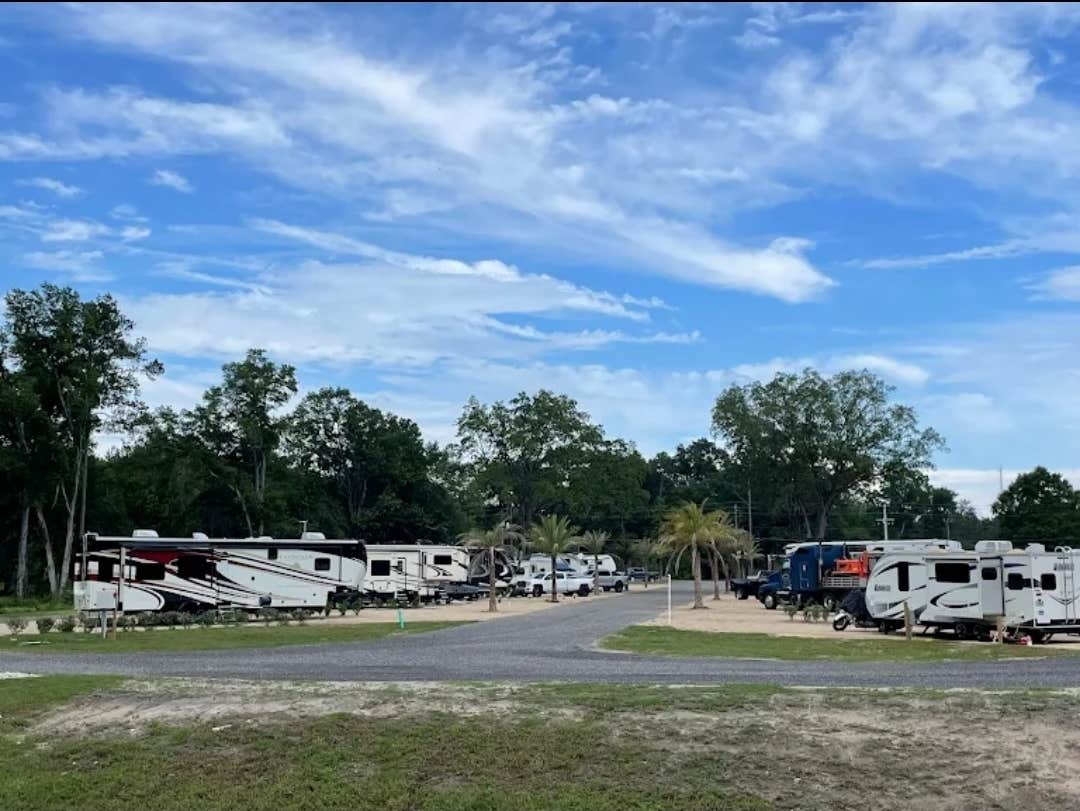 Camping near Casey Jones RV Park: 1075 RV Resort, Lake City, Florida