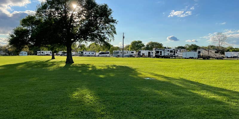 Camper submitted image from Round Top-Carmine RV Park
