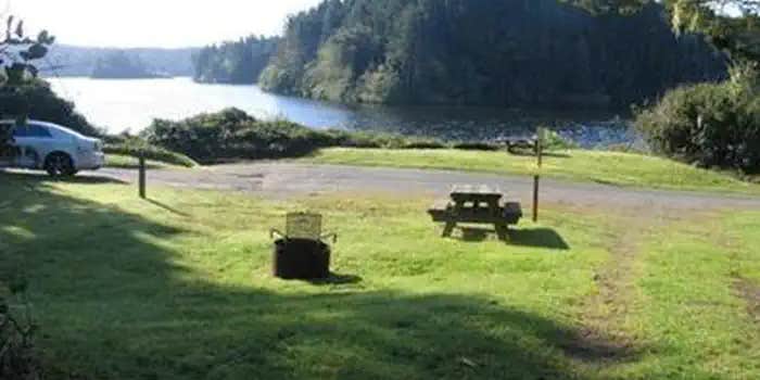 Camper submitted image from Siuslaw National Forest Tahkenitch Landing Campground