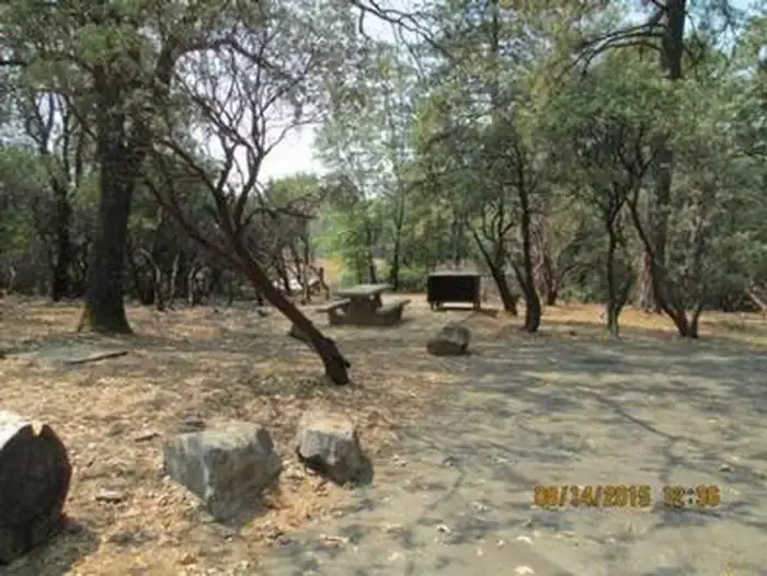 Camping near Shasta National Forest Moore Creek Campground: Hirz Bay Campground, Sugarloaf, California