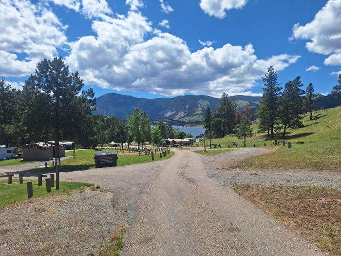 Camping near Lichen Cliff: Log Gulch Recreation Site, Wolf Creek, Montana