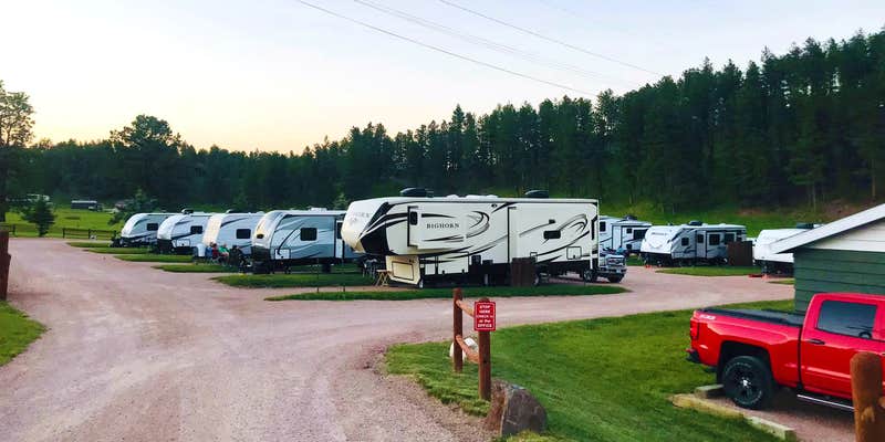 Camper submitted image from Black Elk Resort