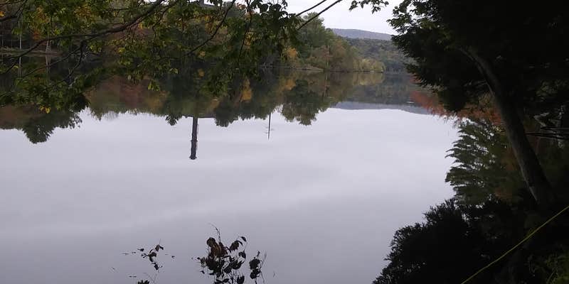 Camper submitted image from Riverfront Ritz
