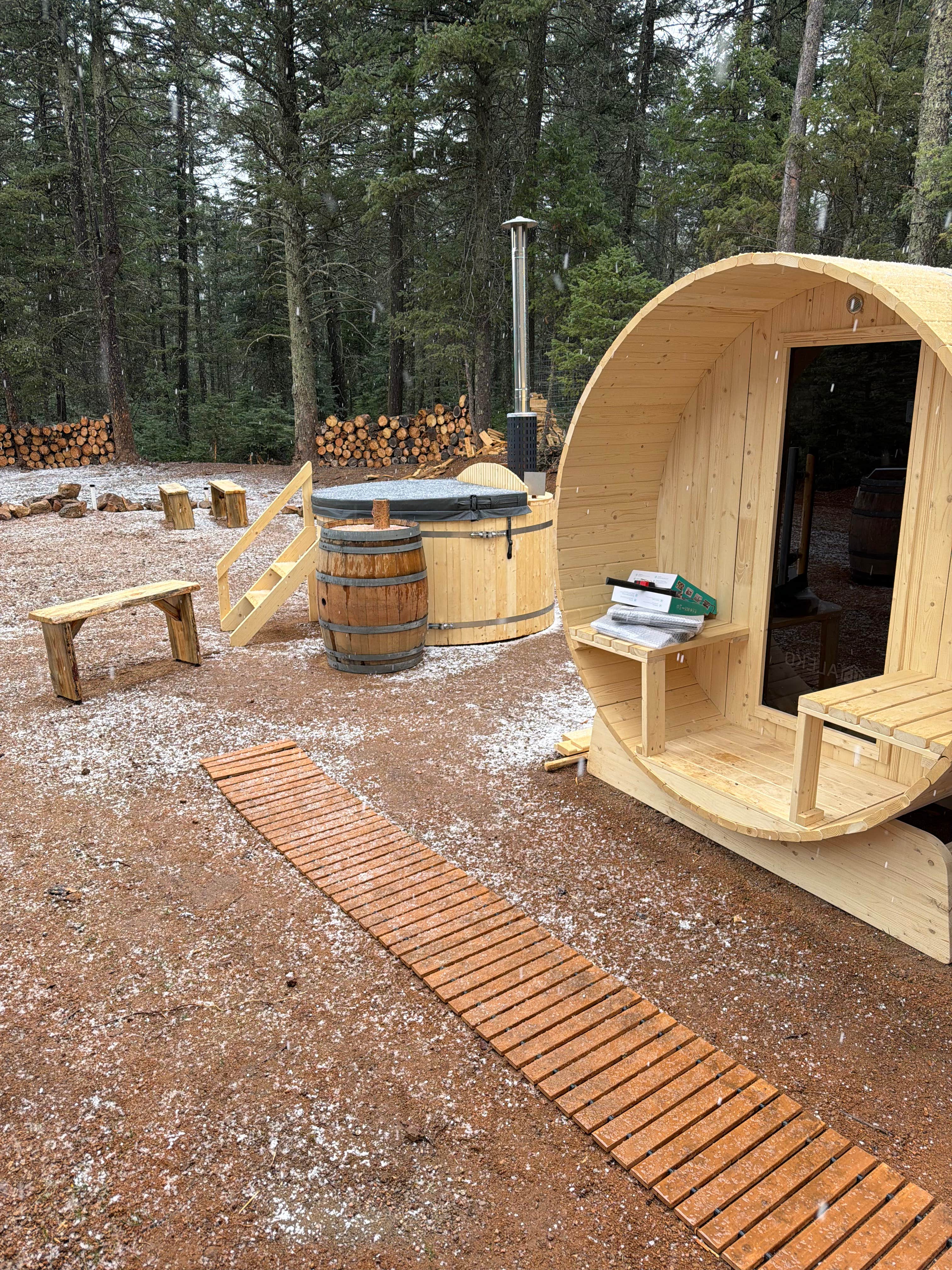 Camping near The Meadows Campground — Cheyenne Mountain State Park: Yakalo Ranch, Manitou Springs, Colorado