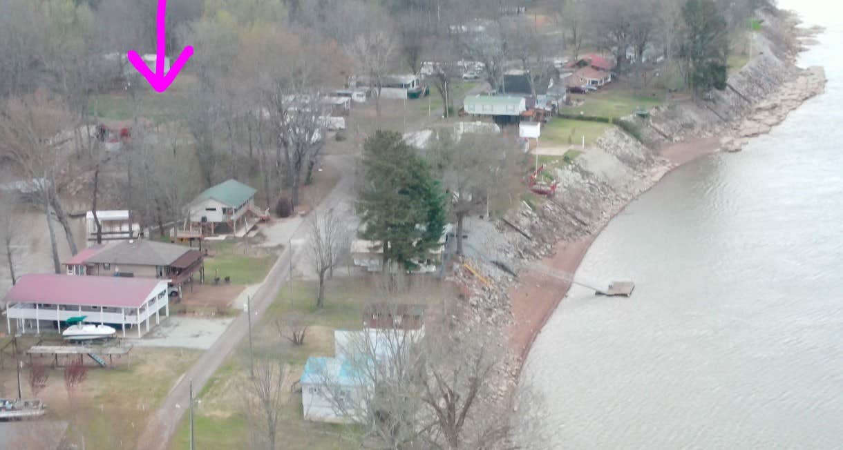 Camping near Waterfront Wanderlust: Creeking Inn, Grandview, Tennessee