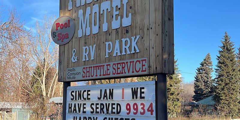 Camper submitted image from Frontier Motel & RV Park