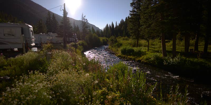 Camper submitted image from Clear Creen Cabins