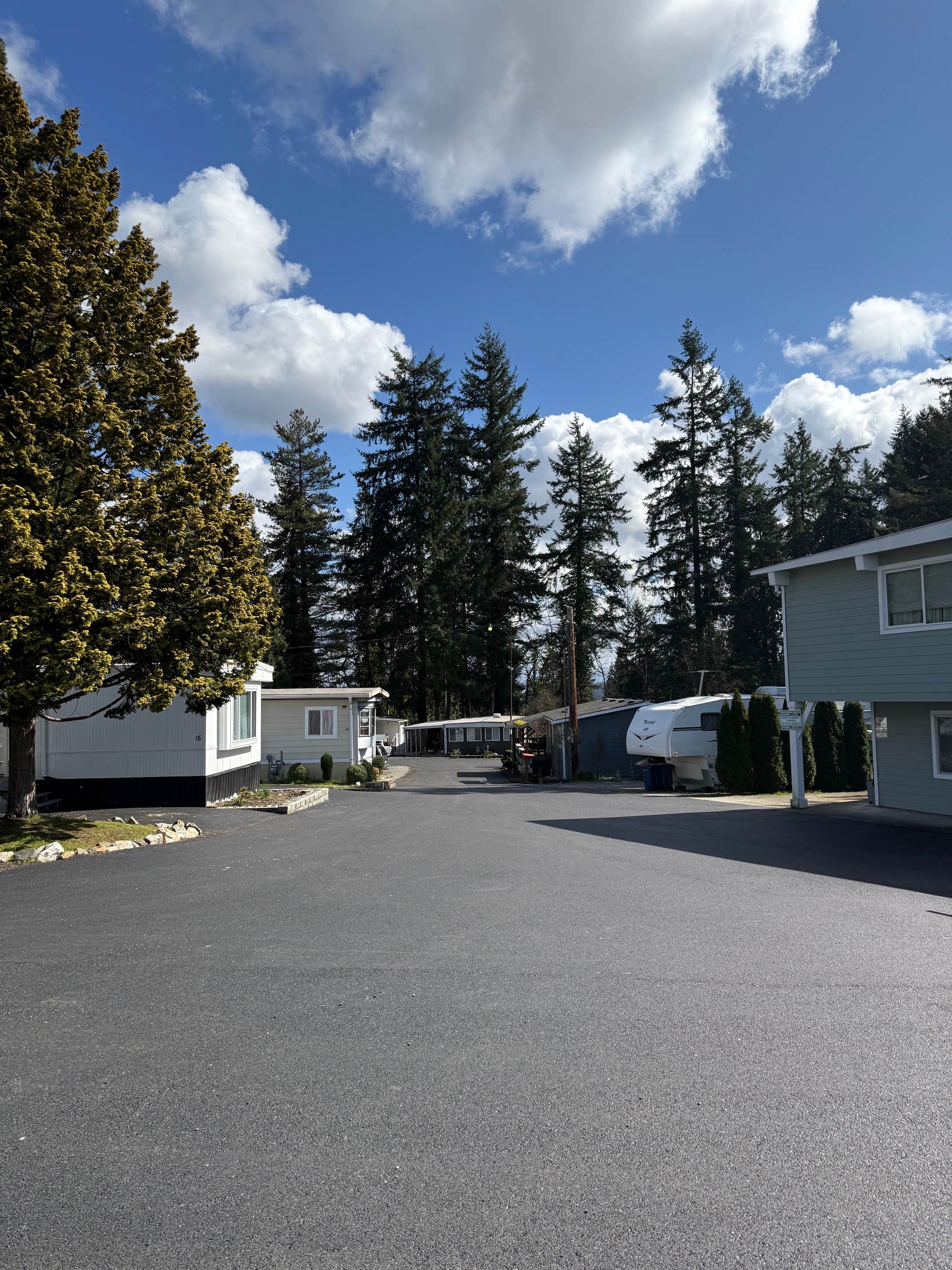 Camping near Silver Lake RV Park: Northwest Mobile Estates, Bothell, Washington
