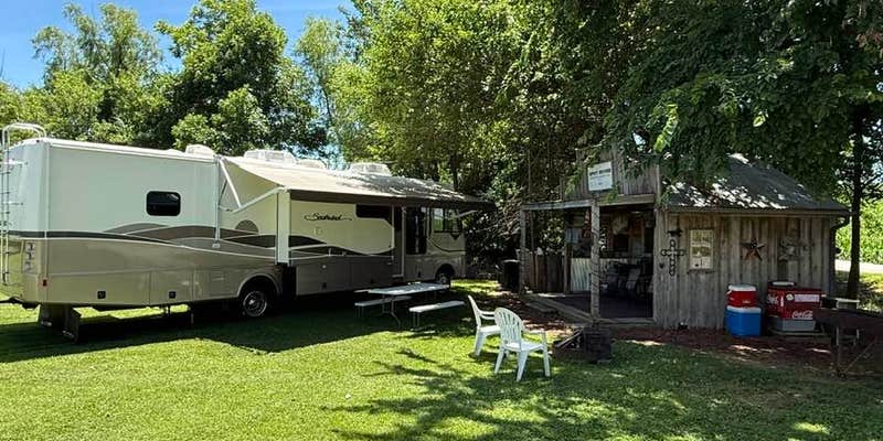 Camper submitted image from Hitesville Opry House Campground