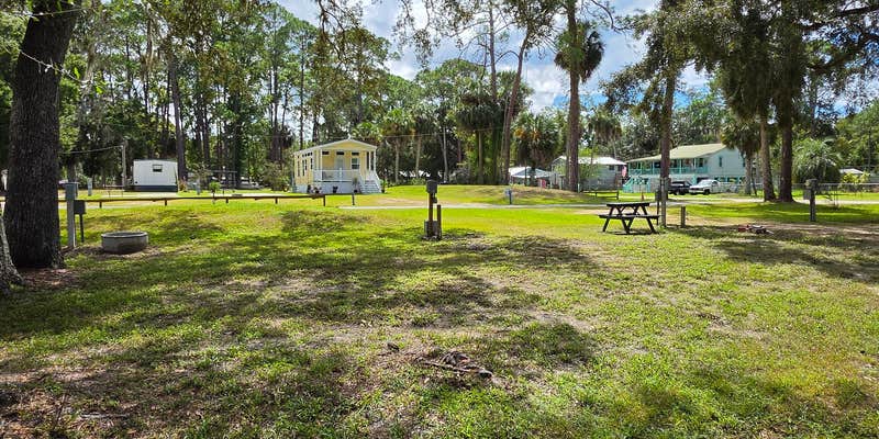 Camper submitted image from Eleanor Oaks RV Park