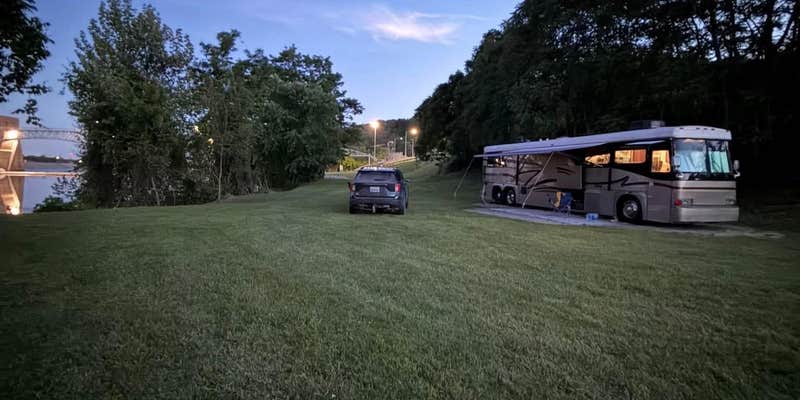 Camper submitted image from Ohio River Dam Campground & RV Park