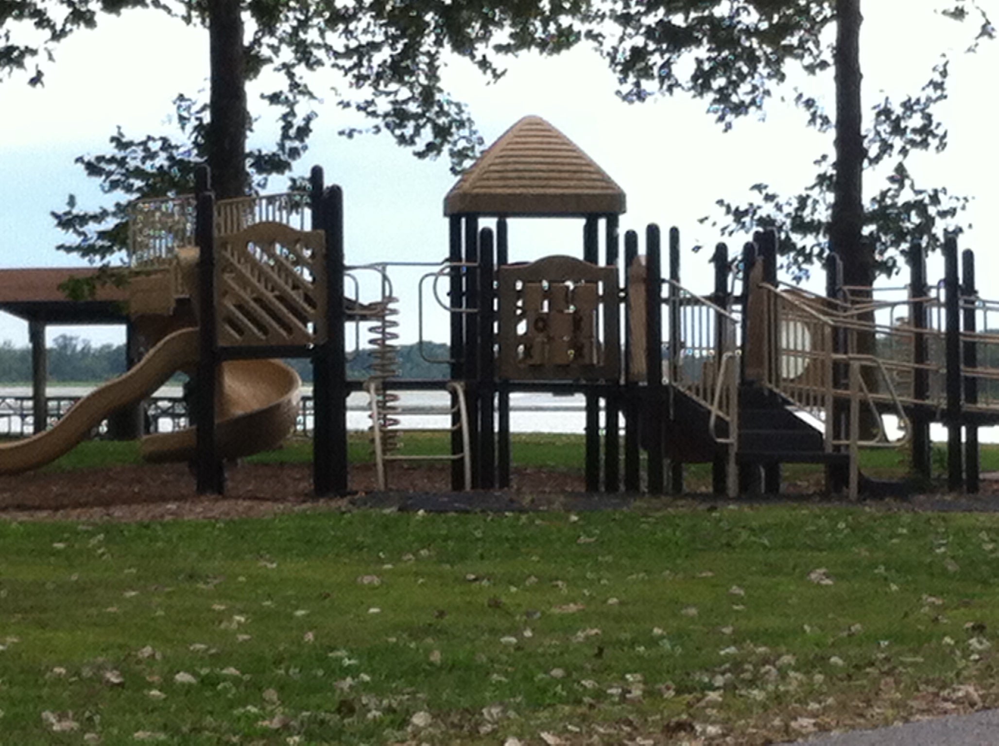 The park has some nice playgrounds for kiddos. 
