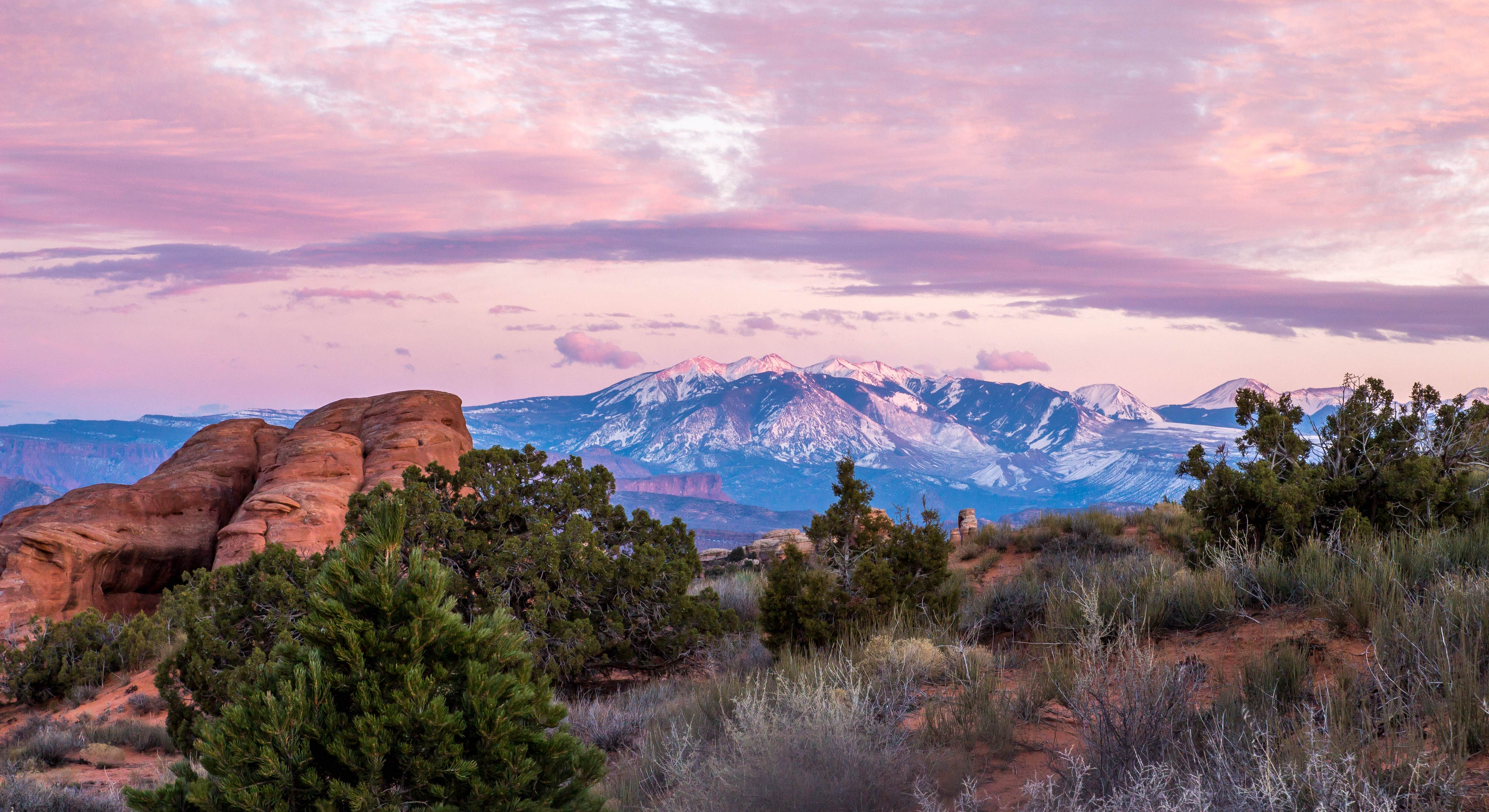 Amazing Sunset View Devils Garden Campground in Arches National Park