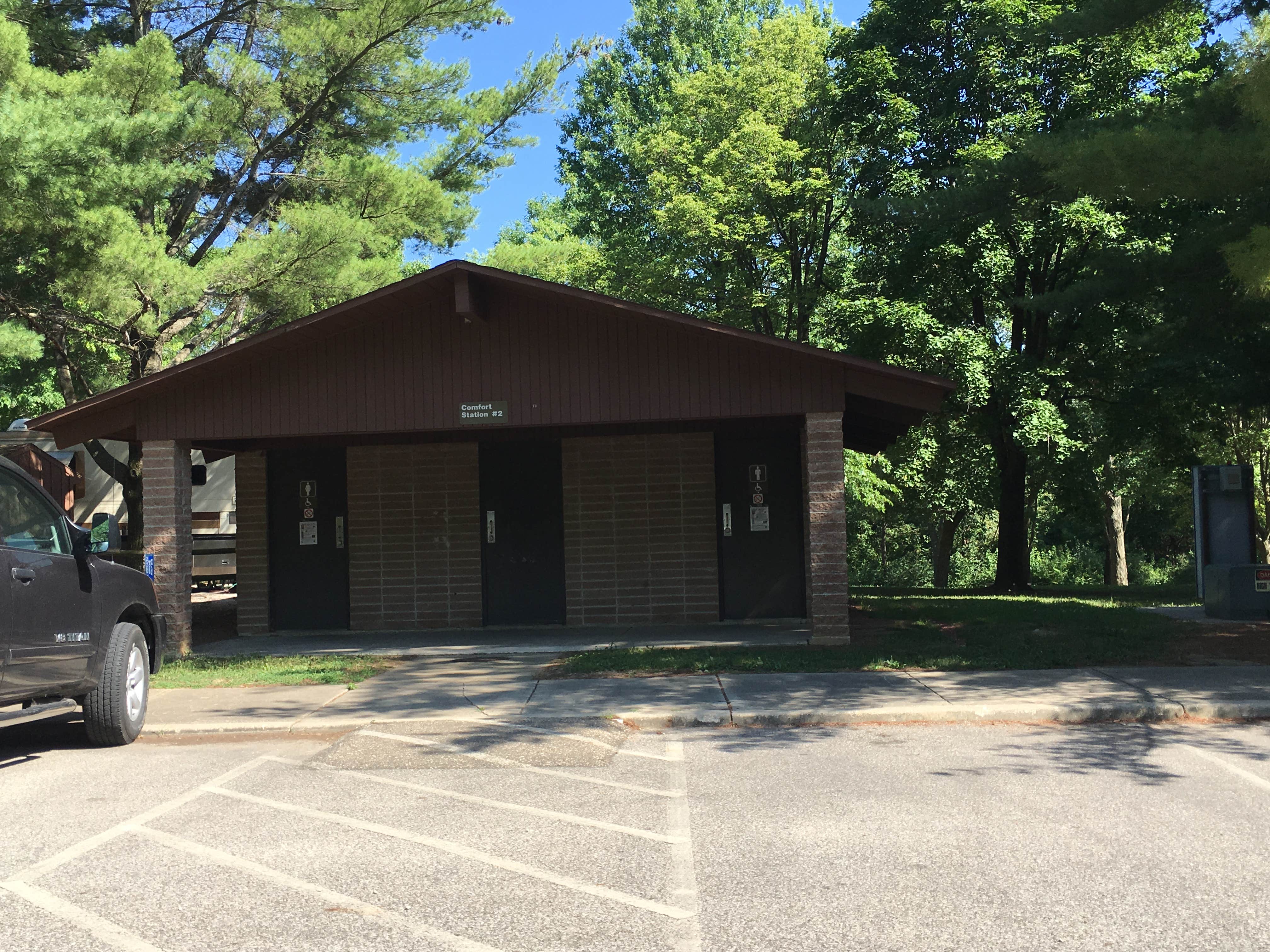 Escape to Serenity: Your Guide to Cherry Glen Campground at Saylorville Lake