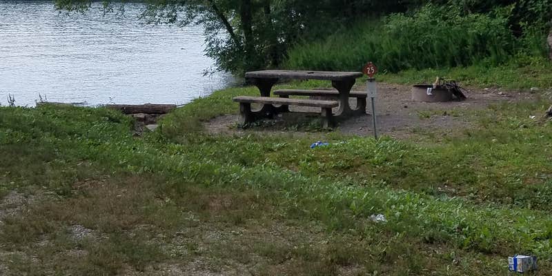 Camper submitted image from Birmingham Ferry/Smith Bay - LBL