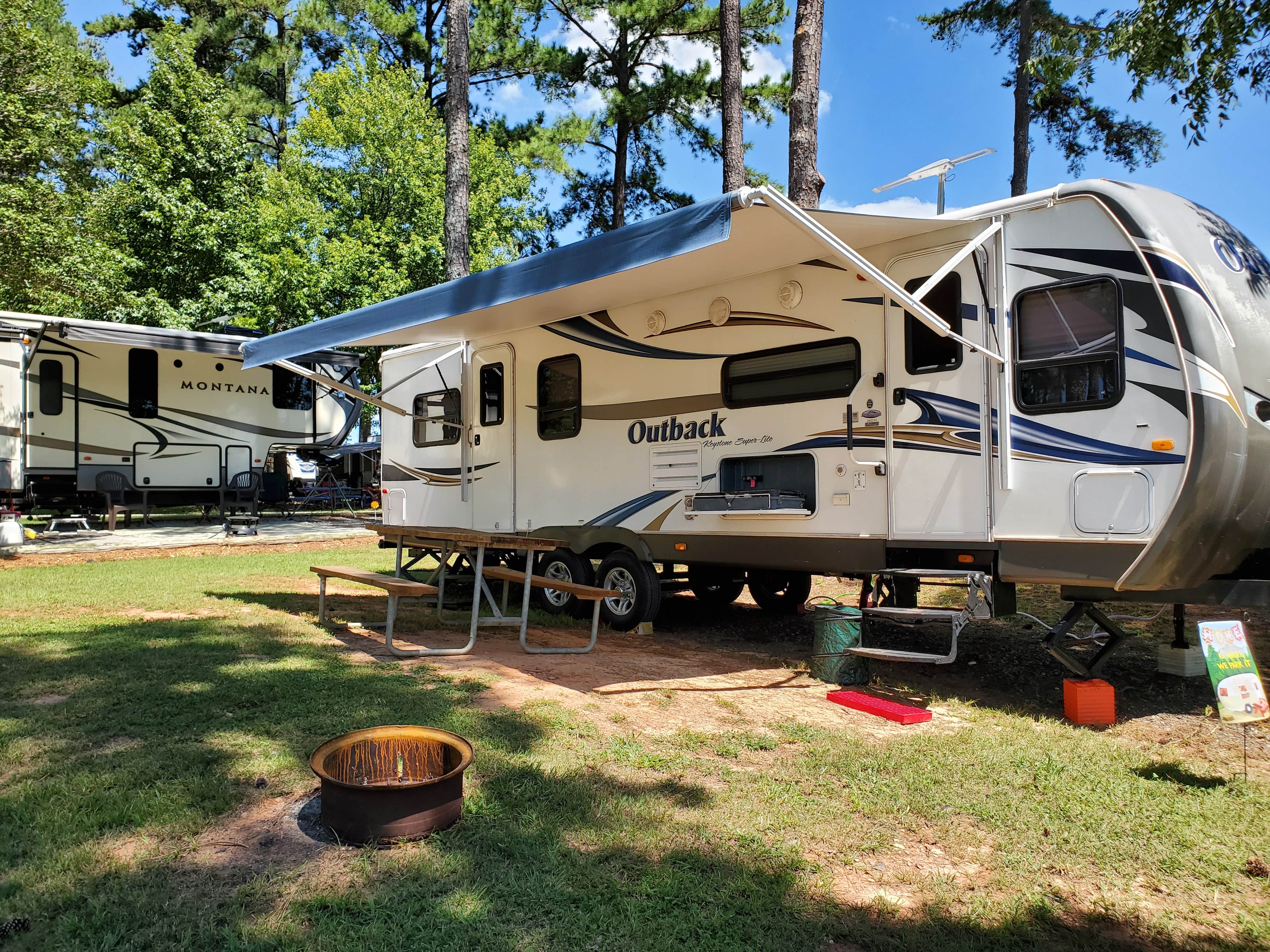 Camper submitted image from Spacious Skies Peach Haven - 3