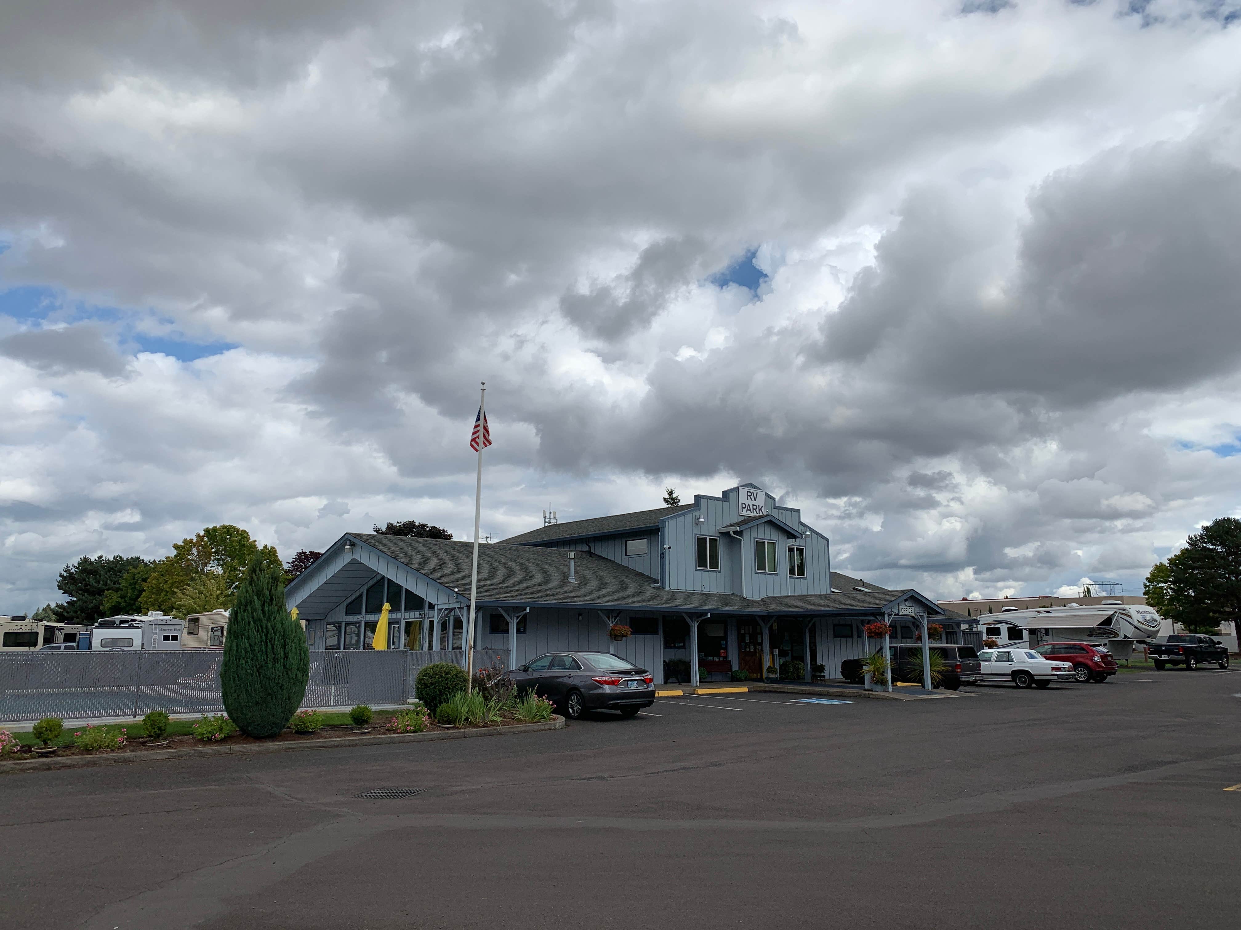 Camper submitted image from Portland-Woodburn RV Park - 3