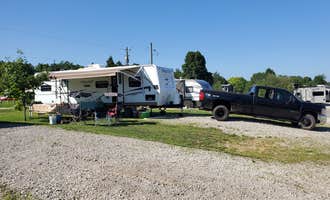 Camping near Yogi Bears at Lake Monroe: Lake Monroe Village, Harrodsburg, Indiana