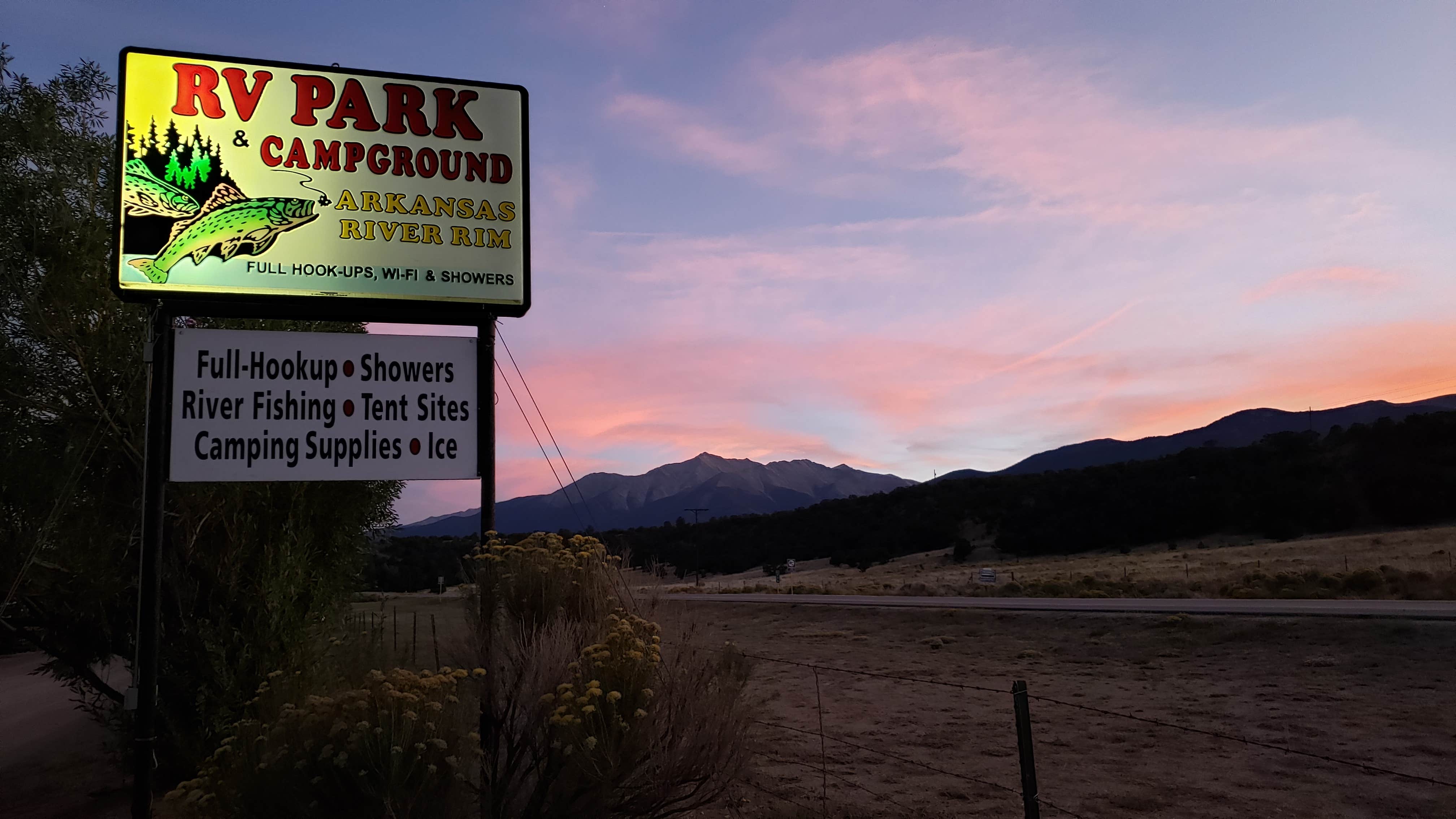 Camper submitted image from Arkansas River Rim Campground - 3