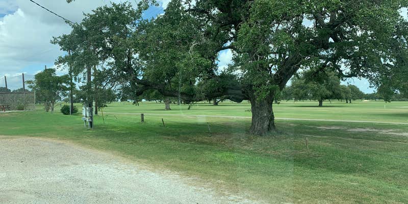 Camper submitted image from Rob and Bessie Welder Park