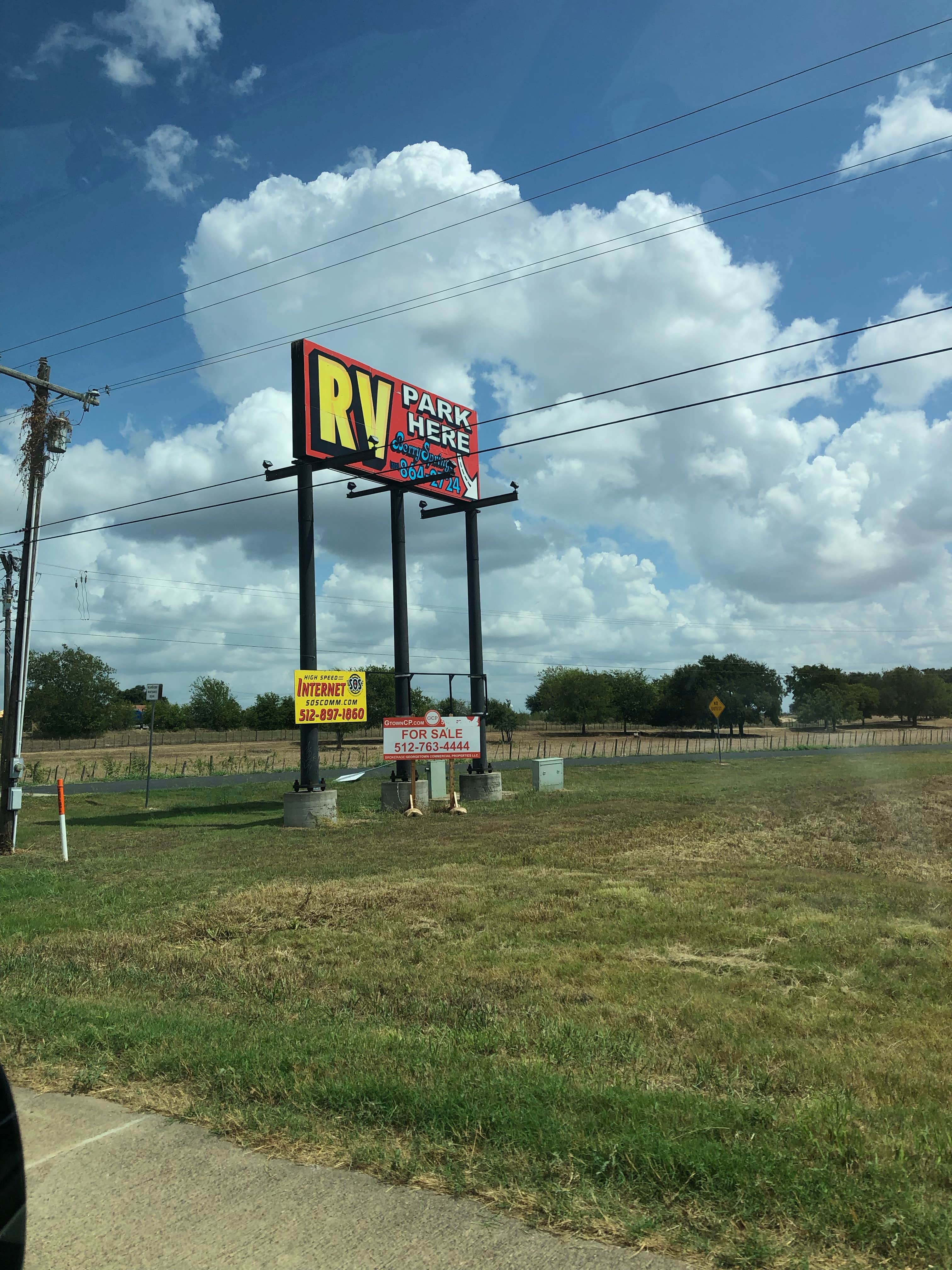 Camper submitted image from Berry Springs RV Park - 5