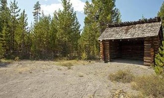 Camping near Rock Creek: Cultus Corral Horse Camp, La Pine, Oregon