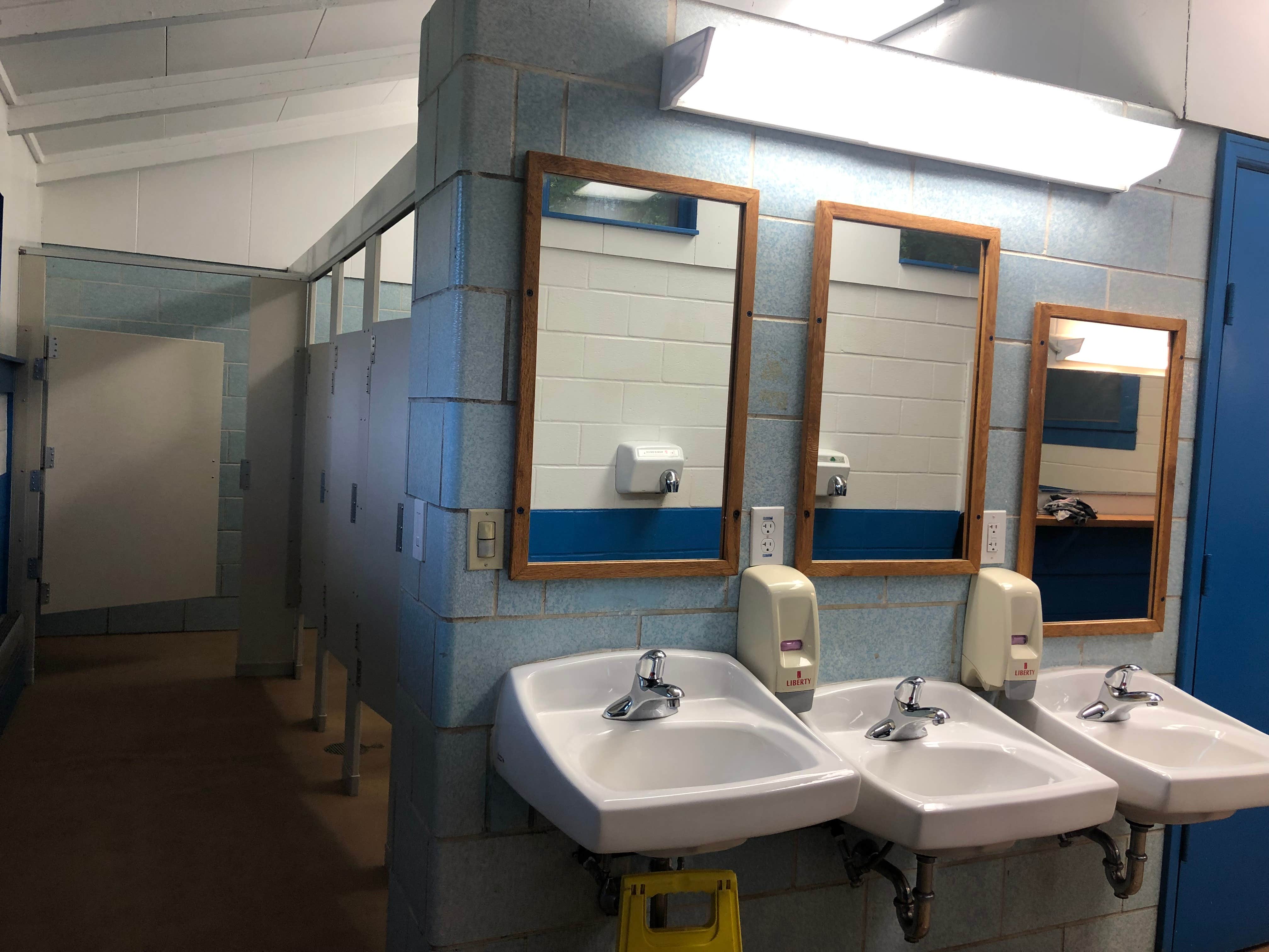 The ladies bathroom was very clean