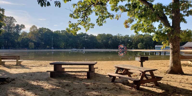 Camper submitted image from Sun Retreats Shenandoah Valley