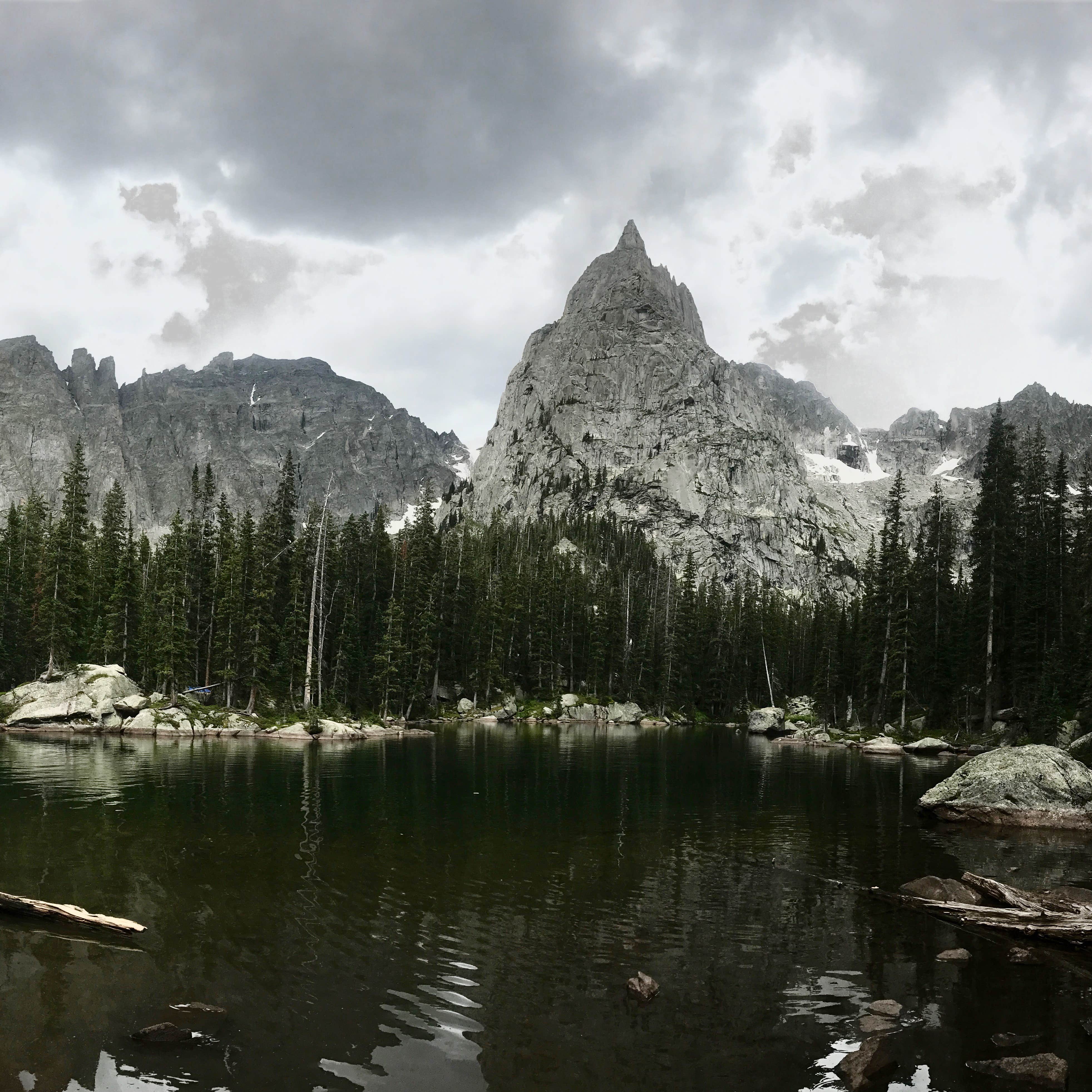 Escape to Arapaho Bay: Your Colorado Camping Dream Awaits
