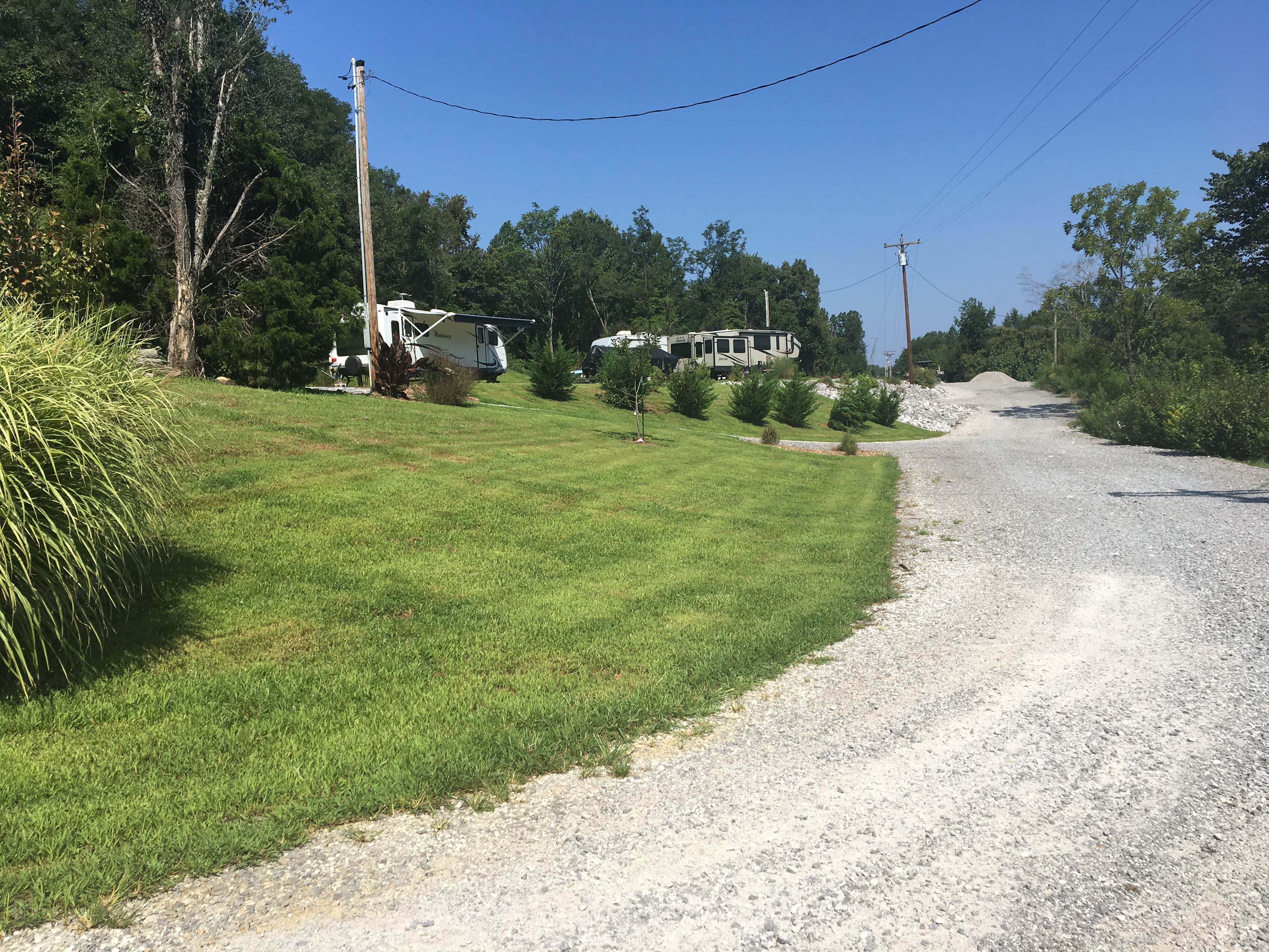 Camping near Pleasant Grove Recreation Area: Down Yonder Campground, Burkesville, Kentucky
