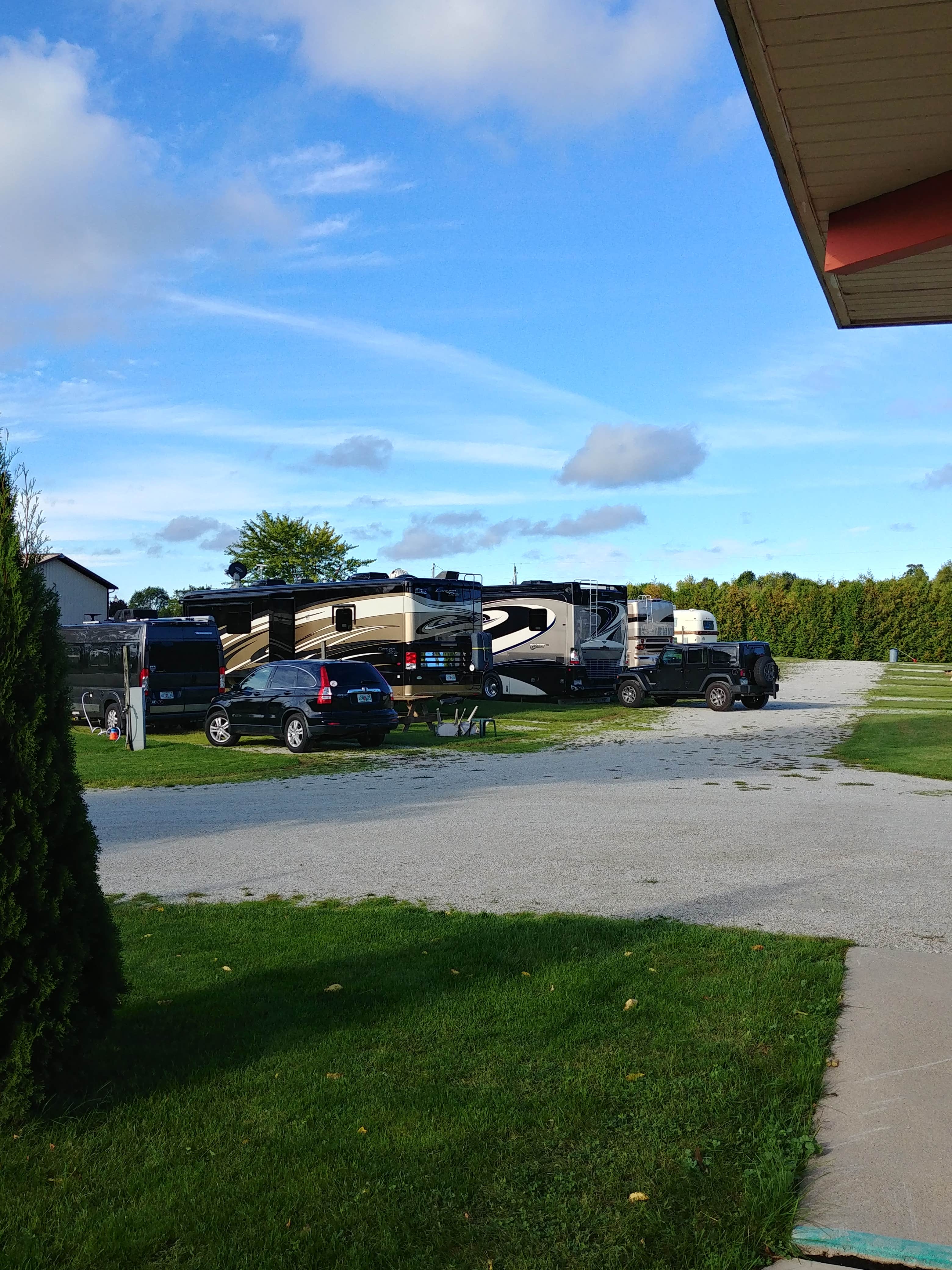 Camper submitted image from Countryside Motel & RV Sites - 3