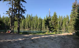 Camping near Contorta Point Group Camp: Summit Lake Campground, Diamond Lake, Oregon
