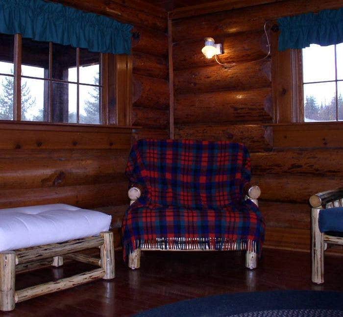 Living Room Futon Chair/twin bed



Credit: KNF