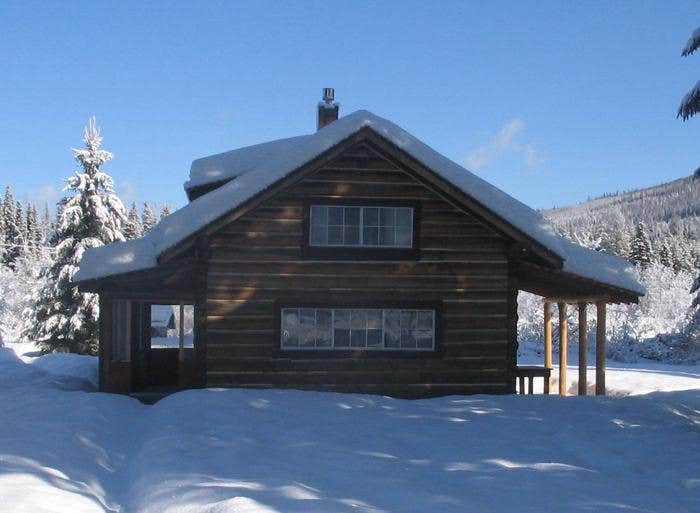 Upper Ford Ranger Station in winter



Credit: KNF