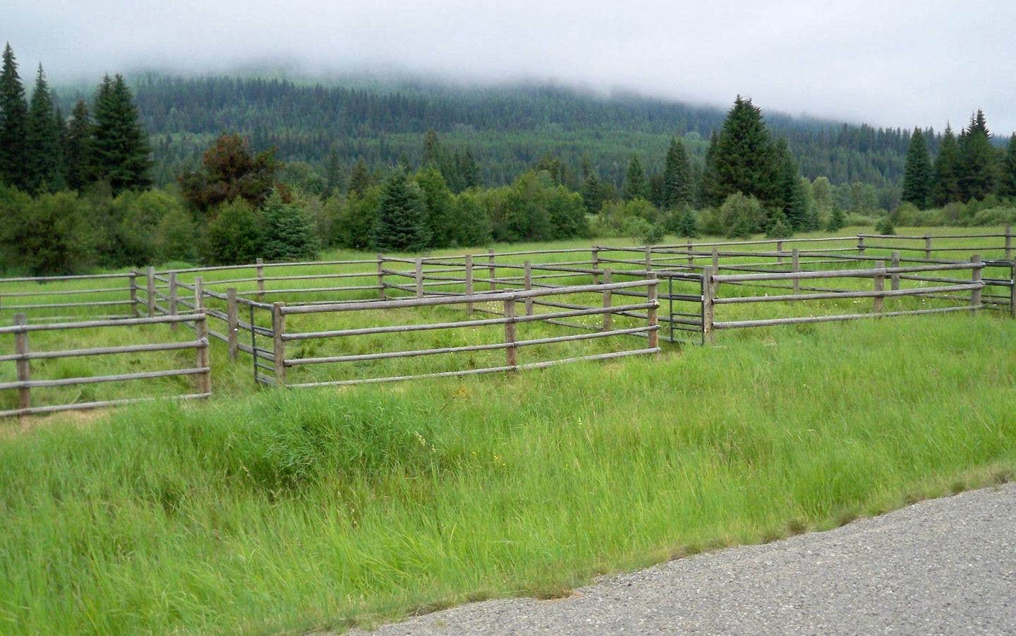 Corrals



Corrals are located just across the road

Credit: KNF