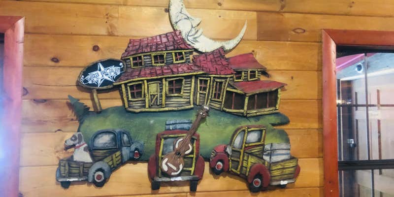 Camper submitted image from Center Hill Campground