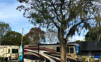 Travyl Couple !.'s photo of rv camping at Winter Garden near Groveland, FL