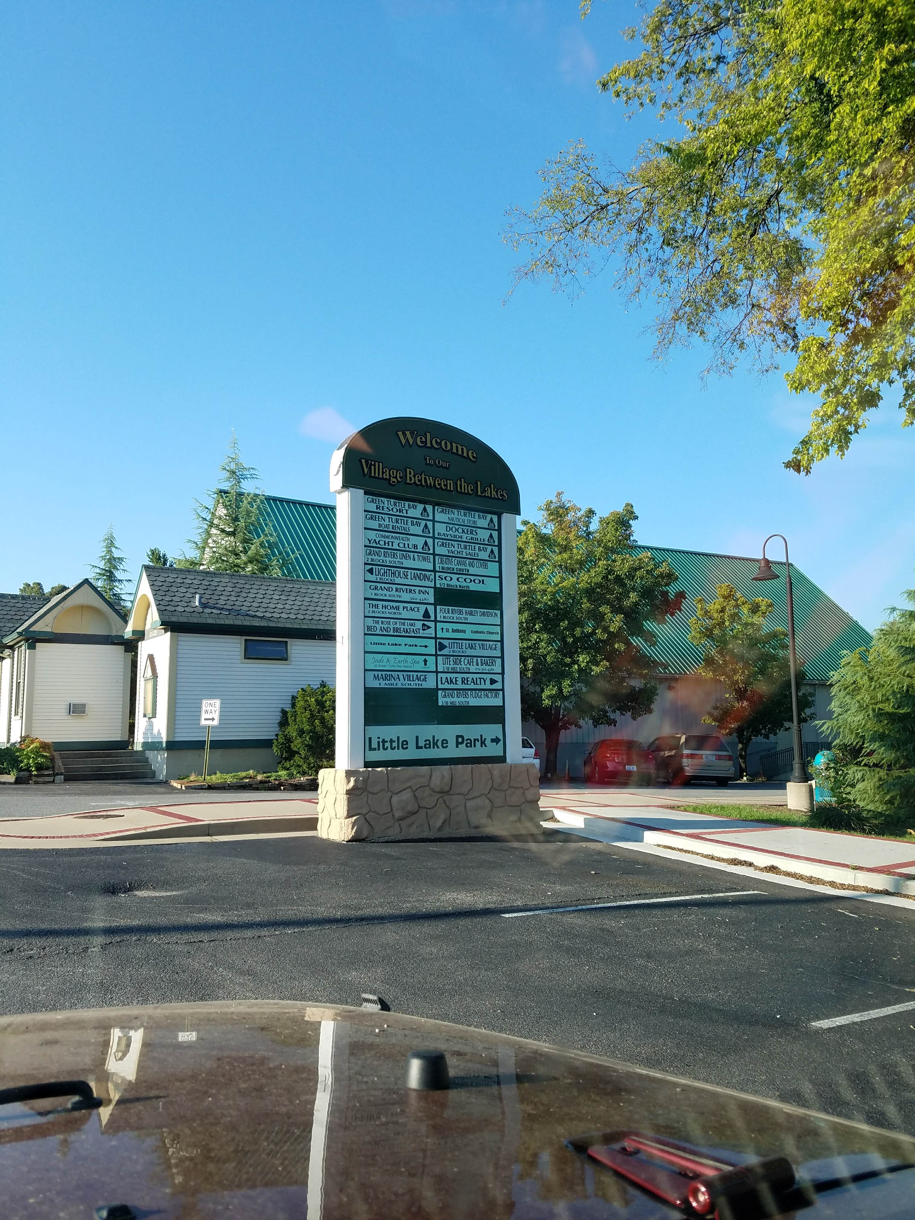 Nearby in Grand Rivers Kentucky is Patti's Settlement, and Village between the rivers. A small-town atmosphere with a historic value, a live theater, local shops