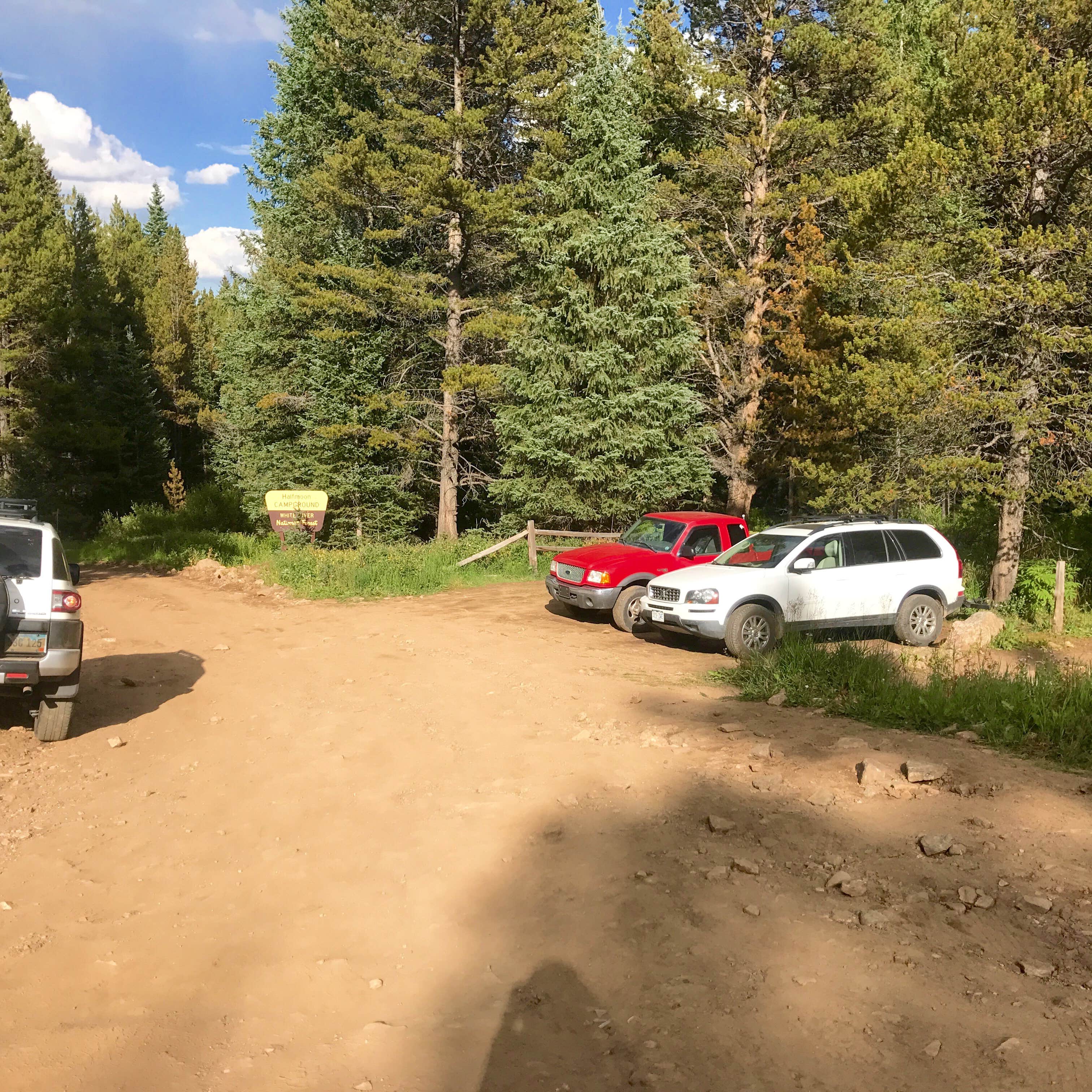 Escape to Serenity: Colorado's Halfmoon Campground