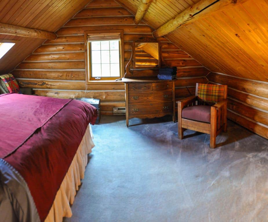 Mountain Log Home Camping Wilsall, MT