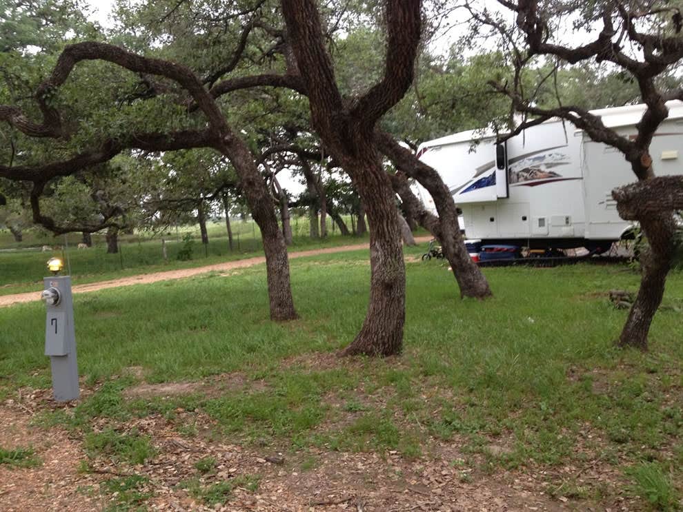 Camping near Green Dickson Park: Winding Way RV Park, Hallettsville, Texas