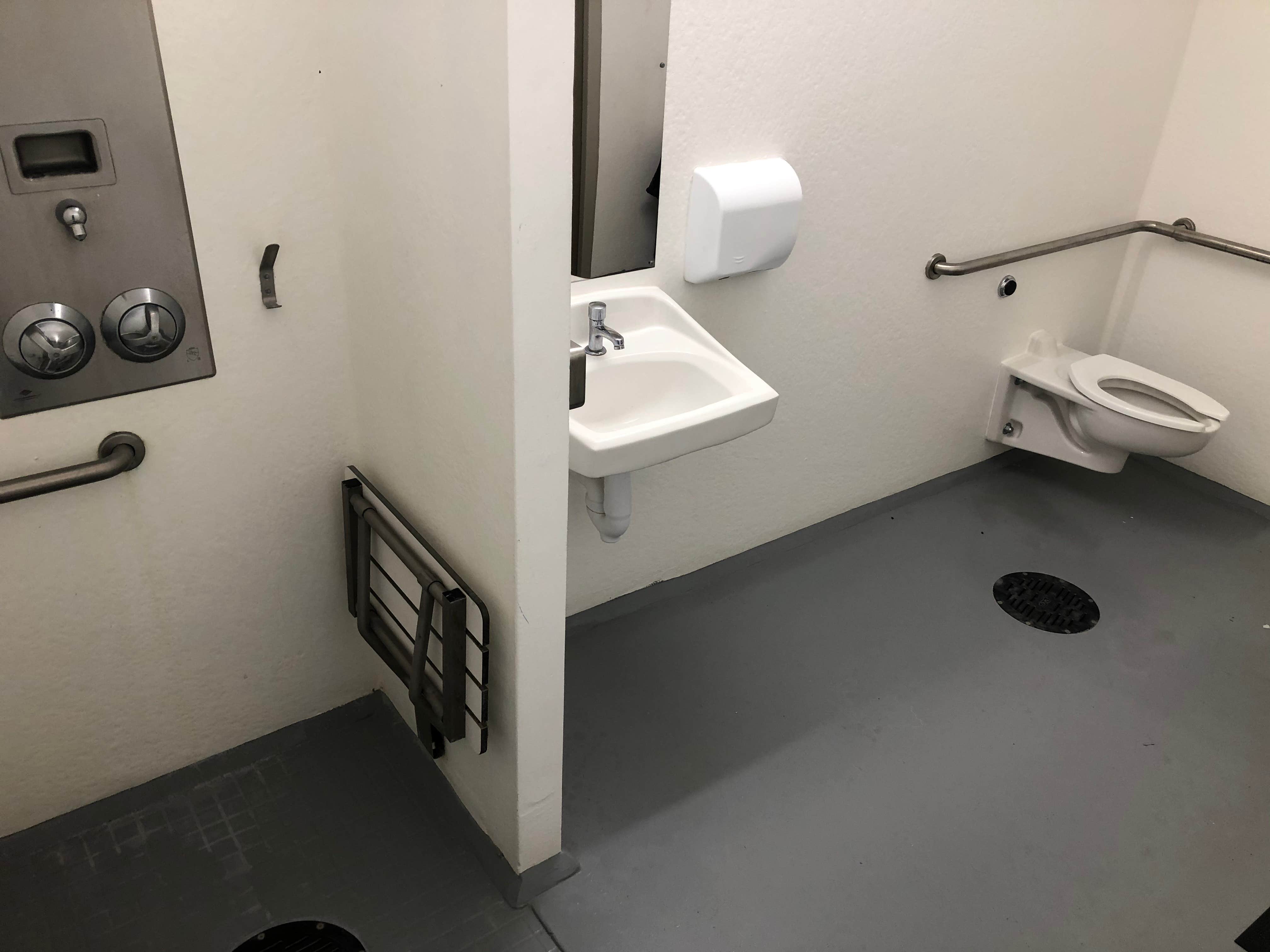 Very clean restroom/shower combos