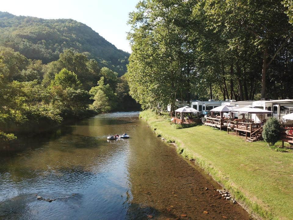 Camper submitted image from Buck Hill Campground - 5