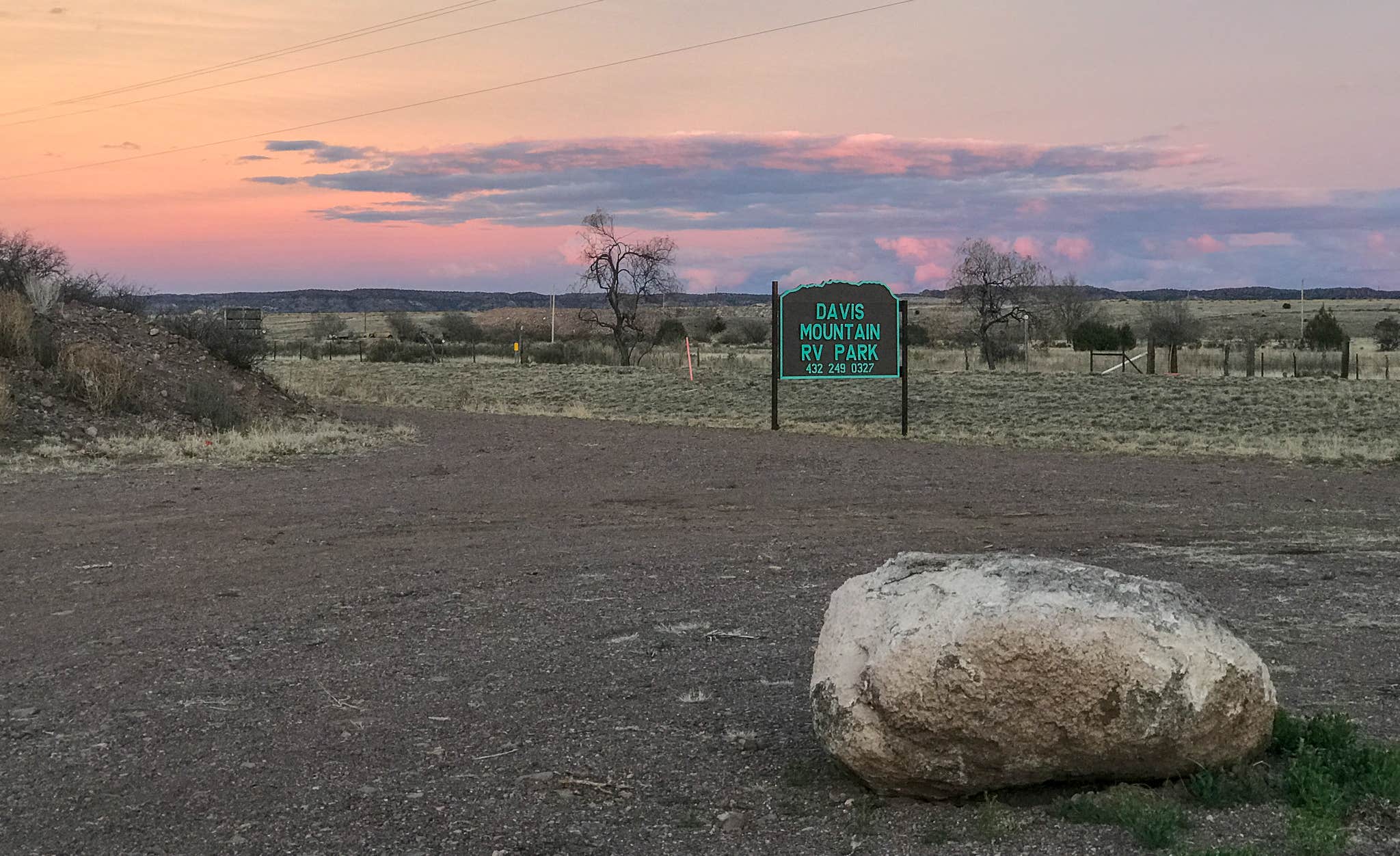 Signs & Maps