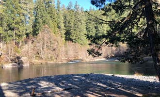 Camping near Ripplebrook Campground CLOSED INDEFINITELY DUE TO FIRE: Fan Creek, Detroit, Oregon